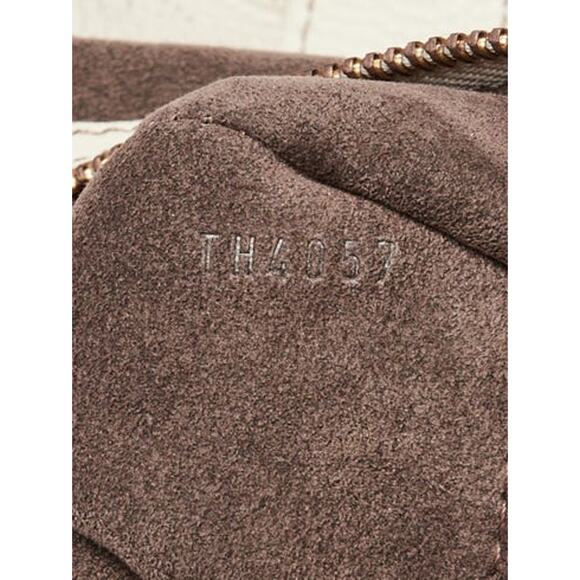 Louis Vuitton White Monogram Mahina Leather XL Bag - Picture 11 of 11